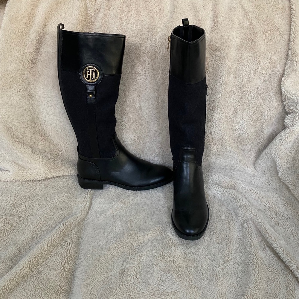 Tommy Hilfiger Boot, Brand New, Size 8